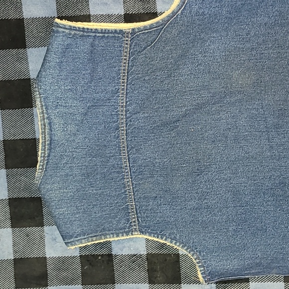 Vintage. Made in USA. 1989. Carhartt denim vest w/sherpa-lining. Size XLT - Picture 14 of 14